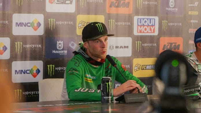 Romain Febvre, Pembalap Asal Prancis Raih Podium Pertama Kejuaraan MXGP di Sirkuit Samota Sumbawa