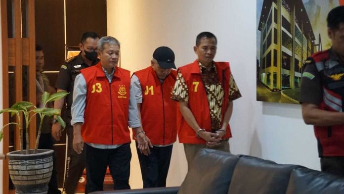 Kasus Tambang Pasir Besi