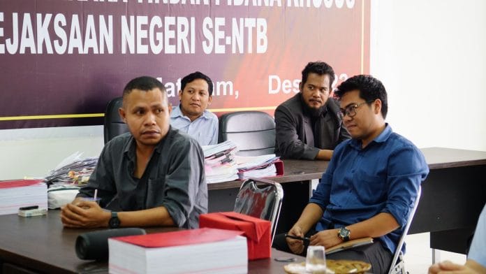Korupsi Tambang Pasir Besi