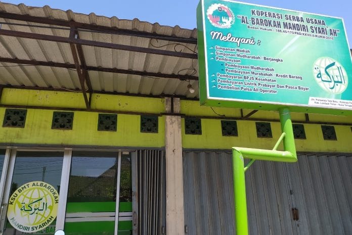 Foto ( Rony ), Kantor BMT Al-Barokah Mandiri Syari'ah di Desa Kotaraja Kec.Sikur