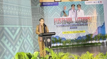 Festival Literasi Lombok Timur Smart 2025 Resmi Dibuka, Dorong Budaya Baca dan Inovasi Digital.