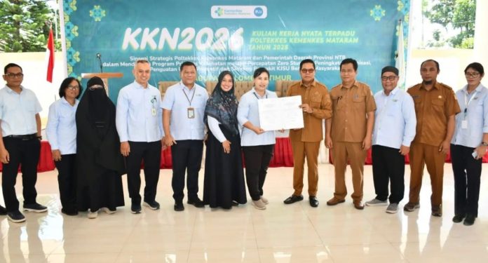 209 Mahasiswa KKN Poltekkes Mataram Diterjunkan Ke Desa, Bupati Lotim Dorong Percepatan Program Kesehatan Prioritas