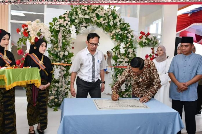 Bupati Lombok Timur Resmikan Gedung CVCU RSUD Soedjono Selong