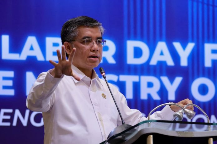 Menaker Tegaskan Kesempatan Kerja Tetap Terbuka di Tengah Tantangan Global