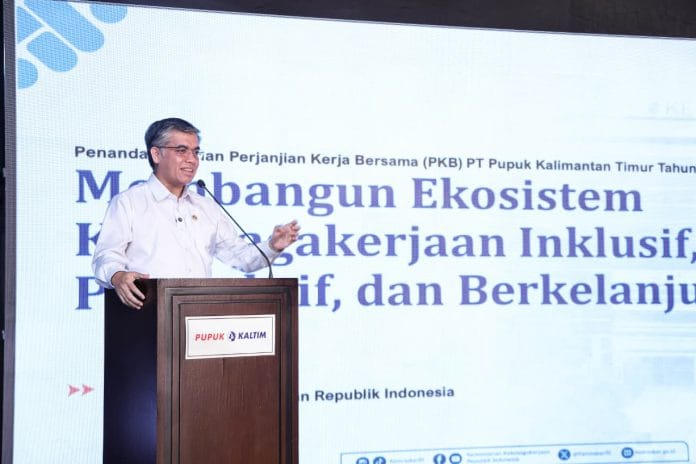 Pemanfaatan AI di Indonesia Masih Rendah, Menaker: Pekerja Harus Siap Hadapi Perkembangan Teknologi