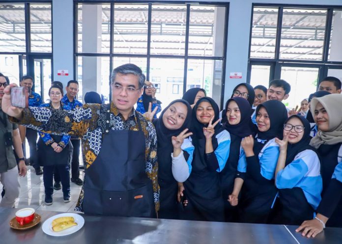 Menaker Tekankan Pelatihan Vokasi agar Lulusan Siap Masuk Dunia Kerja